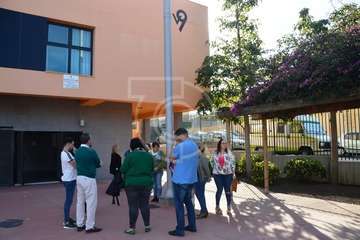 Reunión de los candidatos nacionalistas (NC) con la directiva del colectivo vecinal del Valle de los Nueve (Foto TA)